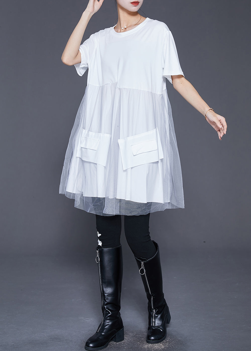 Classic Vintage Dress with a Flattering Fit