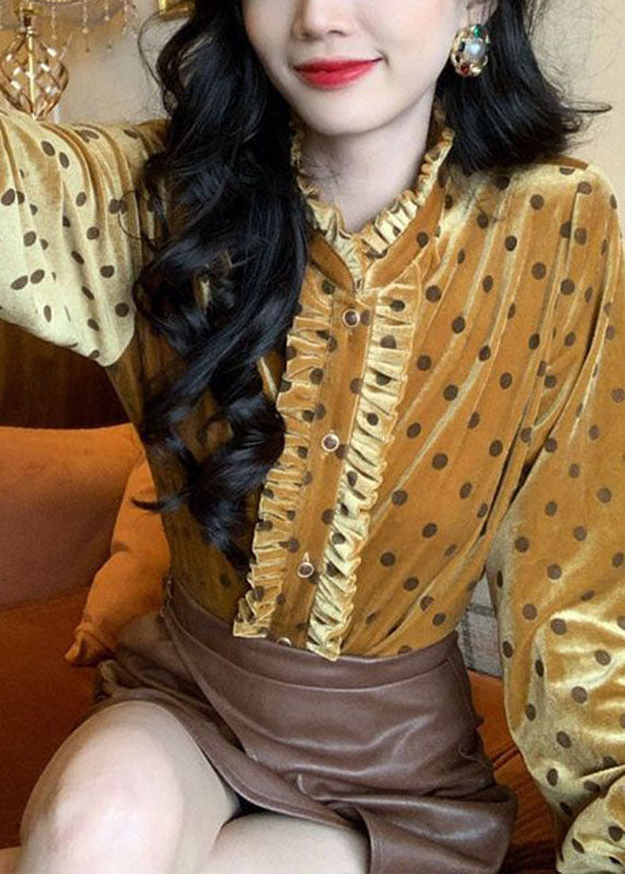 Classic Vintage Shirt with a Flattering Fit