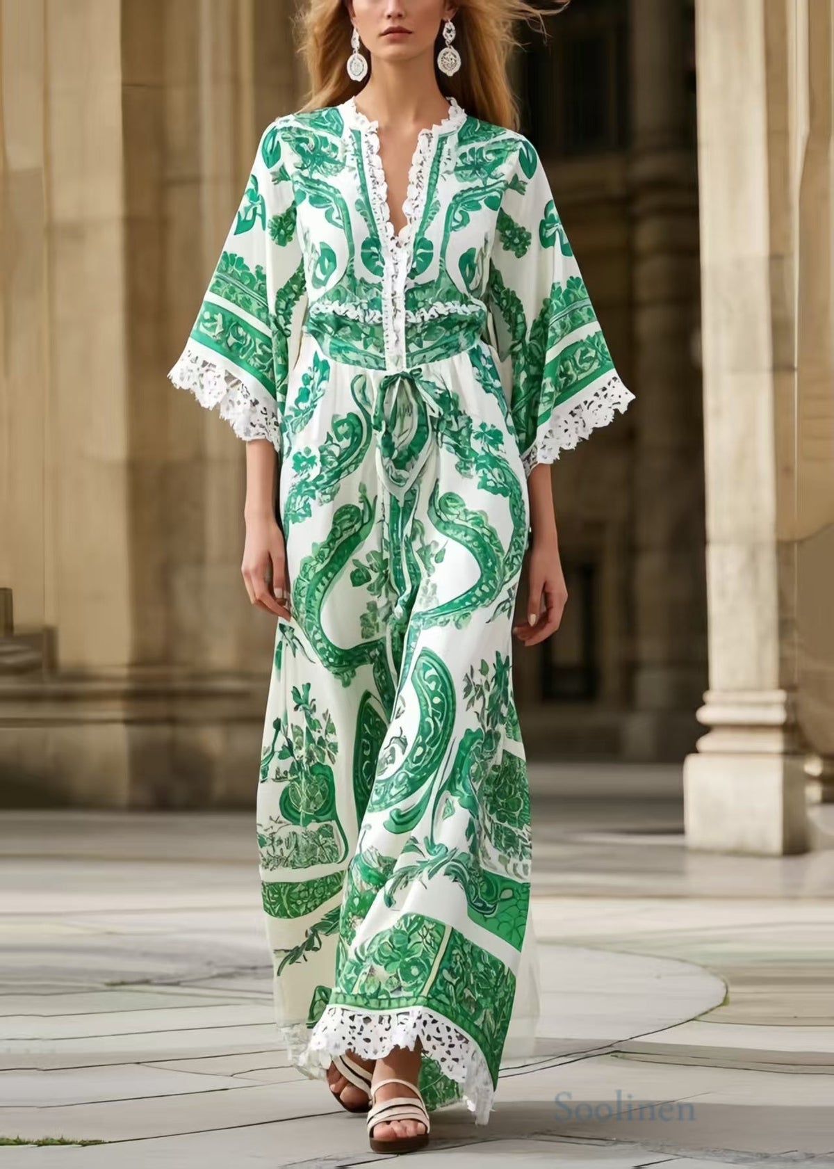 Classic Vintage & Enduringly Stylish Dress