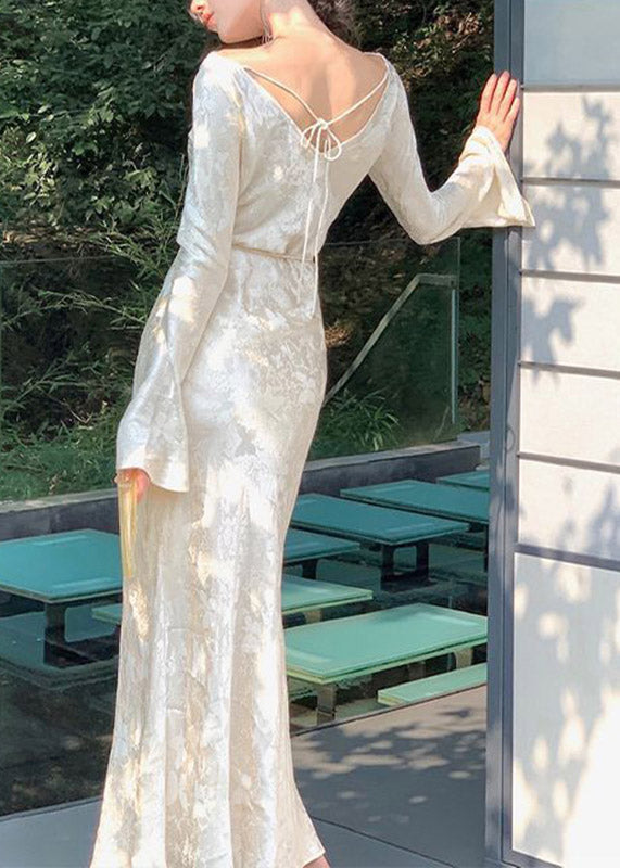 A Vintage Style Dress with Delicate Timeless Details