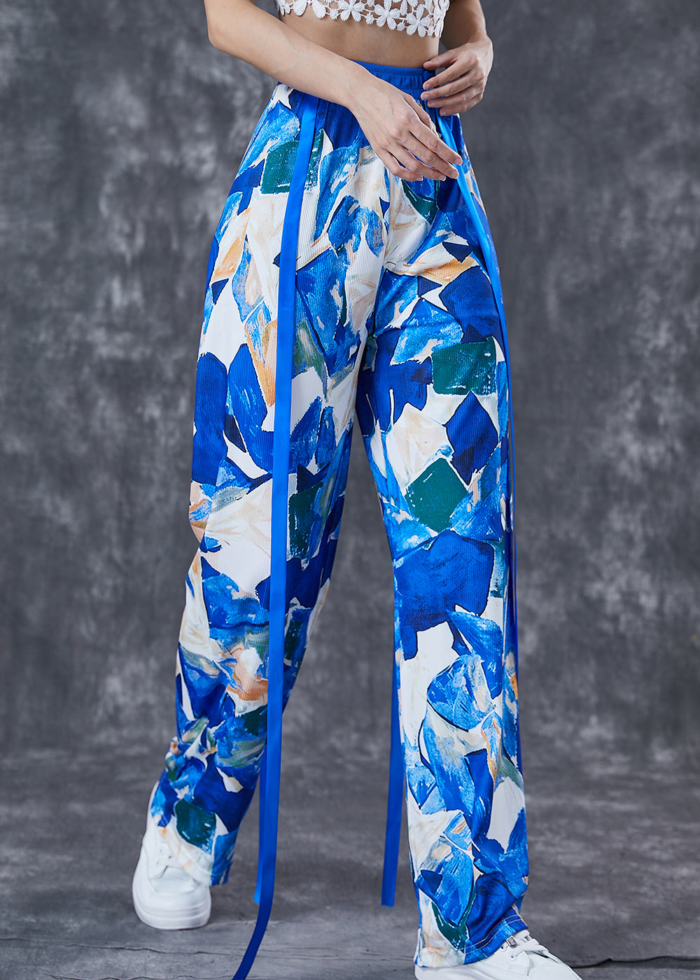 Elegantly Styled Pants for Everyday Wear