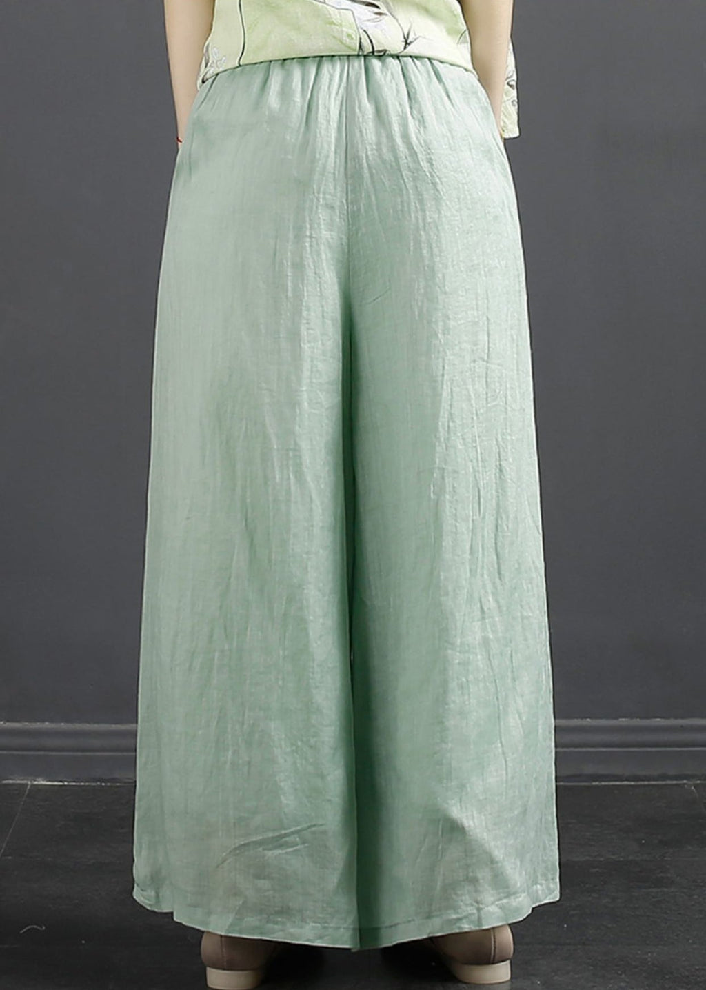 Beautifully Finished Pants in a Timeless Design