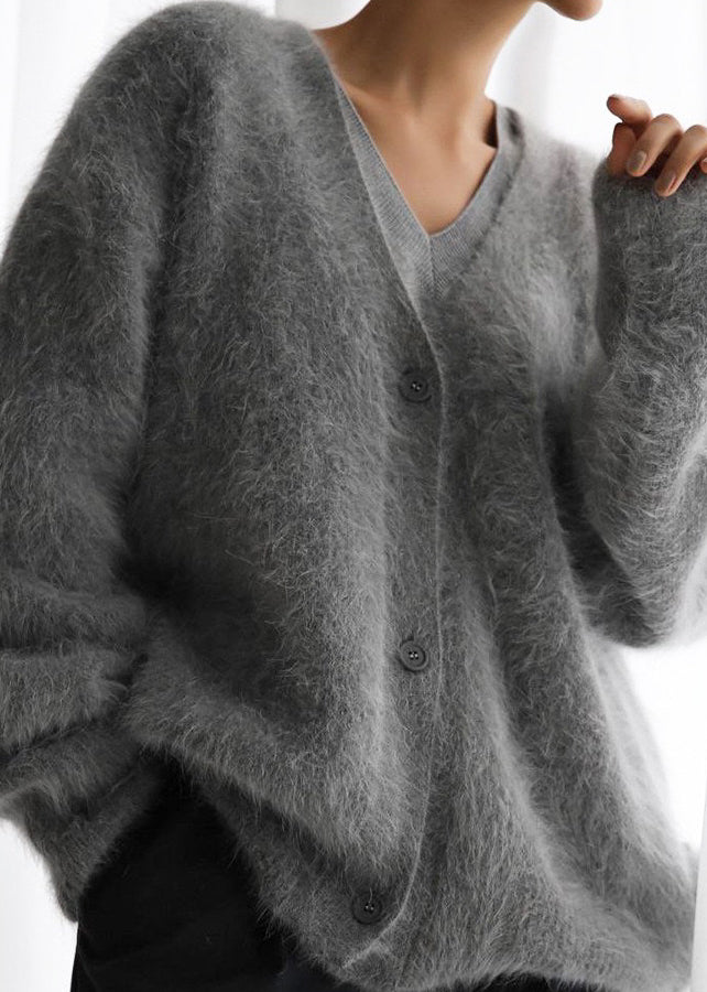 Effortlessly Elegant Cardigan with a Timeless Design