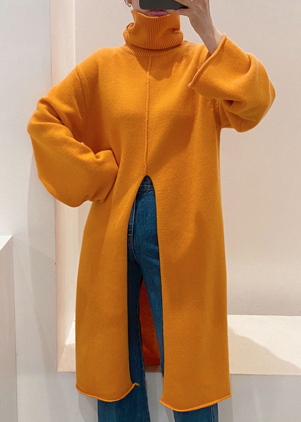 Effortlessly Elegant Sweater with a Timeless Design