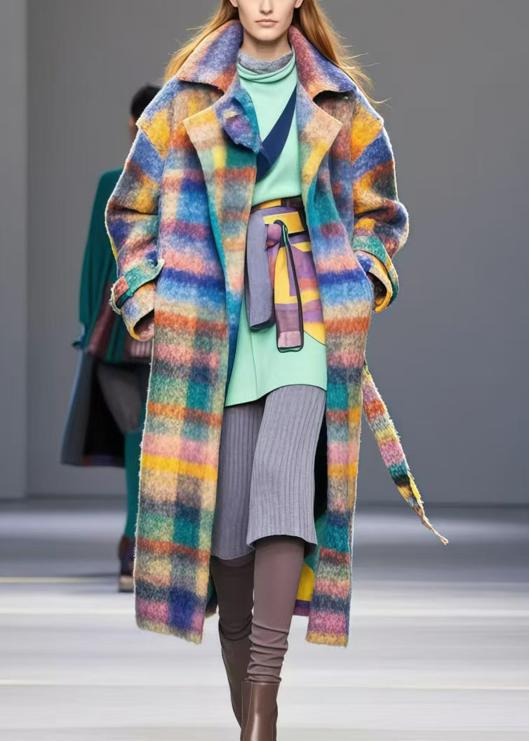 Effortlessly Elegant Coat with a Timeless Design