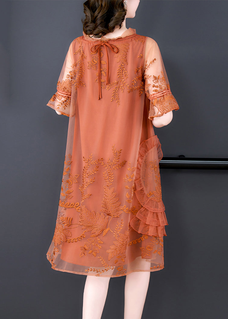Beautifully Finished Dress in a Timeless Design