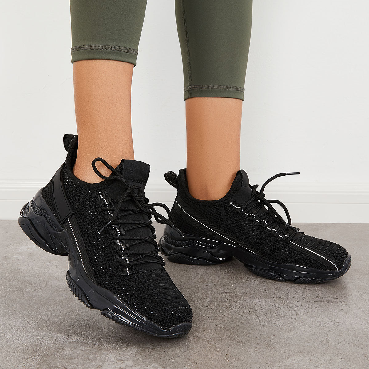 Classic Orthopedic Sneakers with Timeless Style