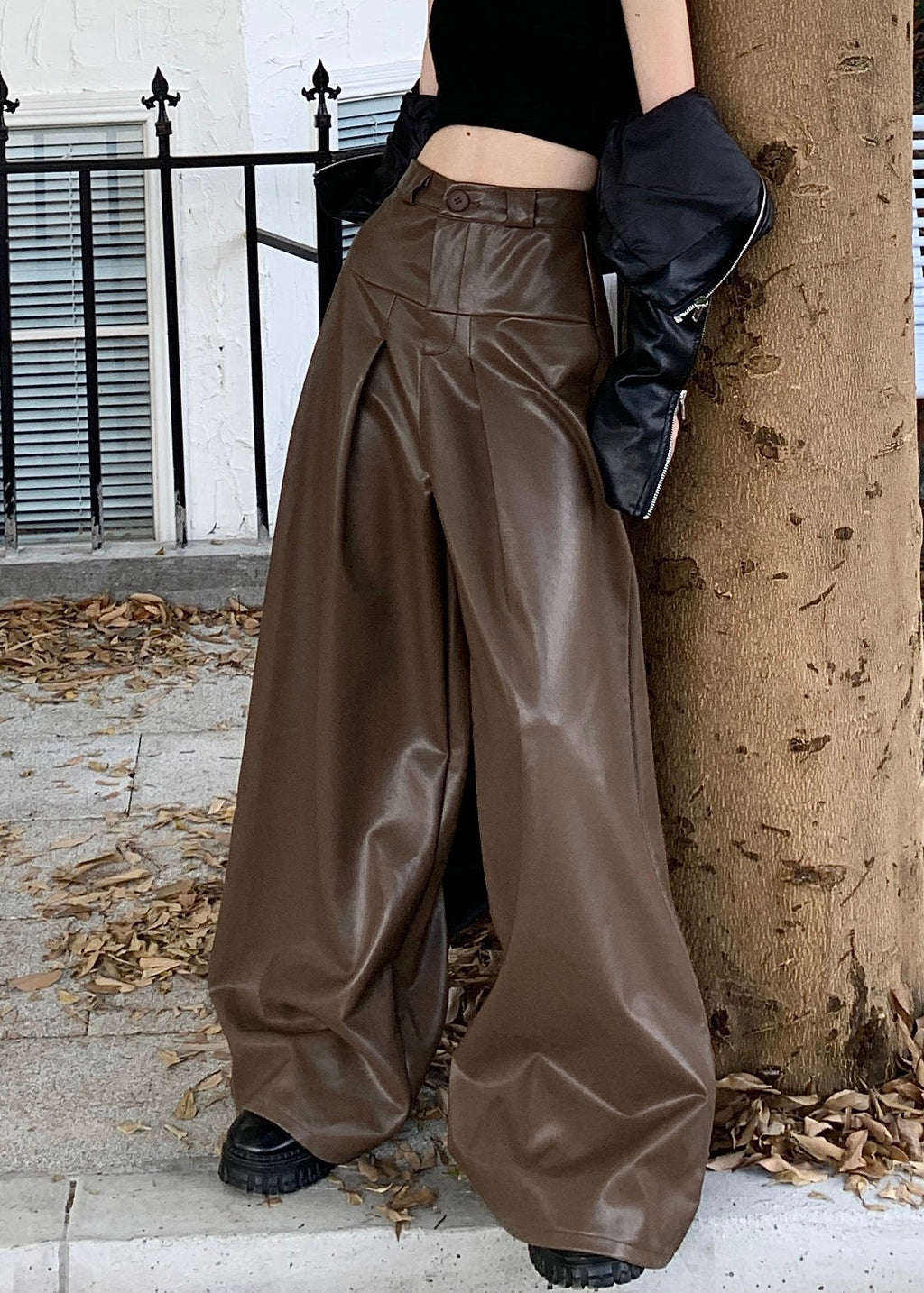Sophisticated Pants with a Clean Classic Look