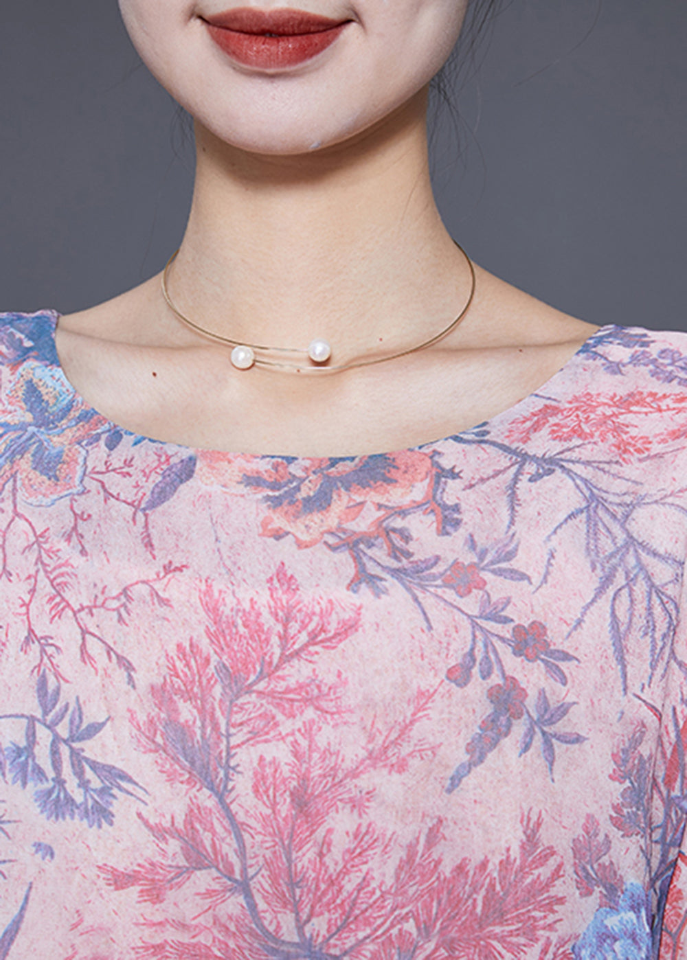 Gracefully Styled Blouse for Any Occasion