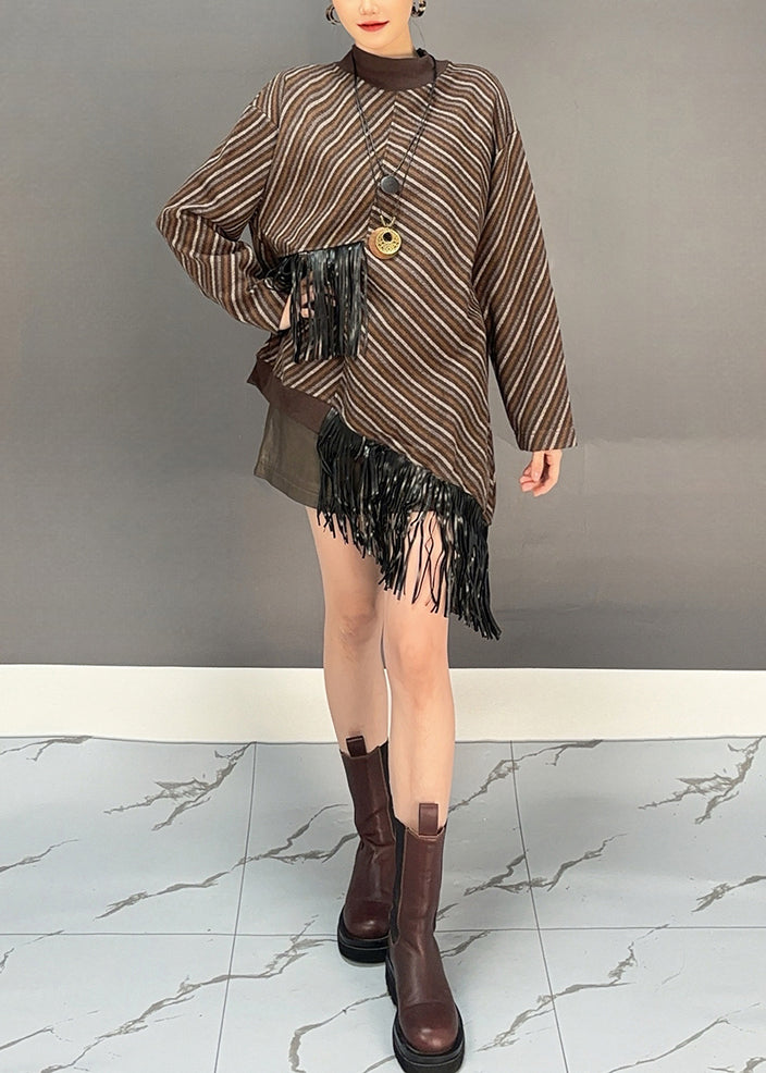 Classic Vintage Sweater with a Flattering Fit