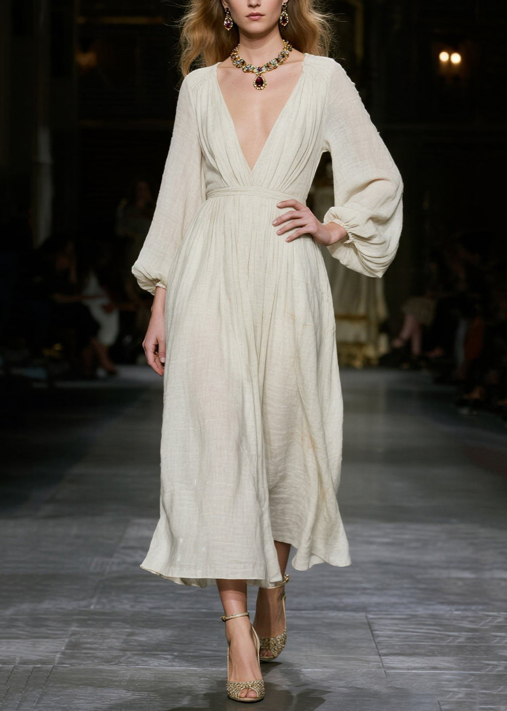 Effortlessly Elegant Dress with a Timeless Design