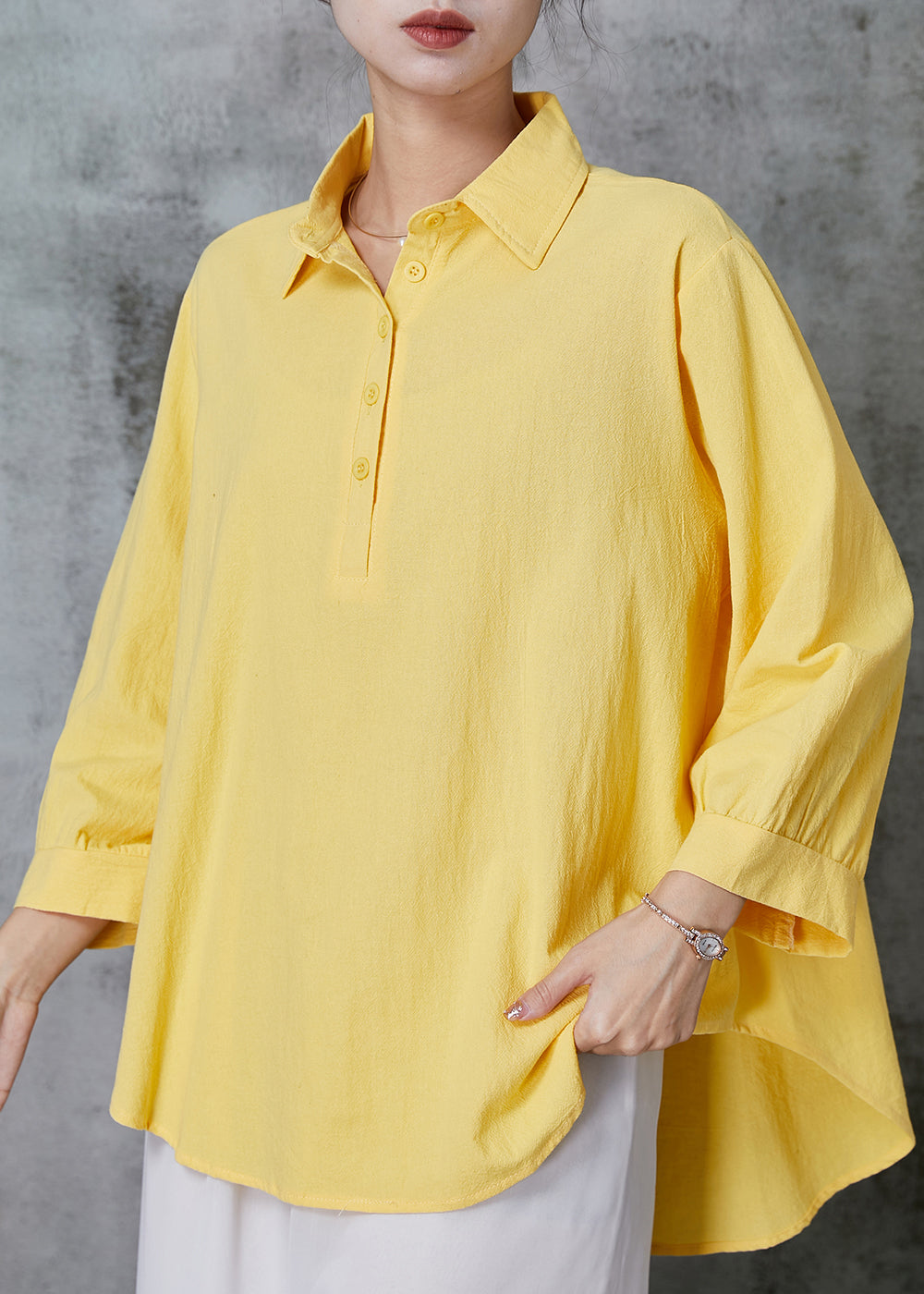 Classic Vintage Shirt with a Flattering Fit