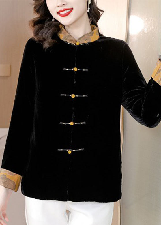 Classic Vintage Coat with a Flattering Fit