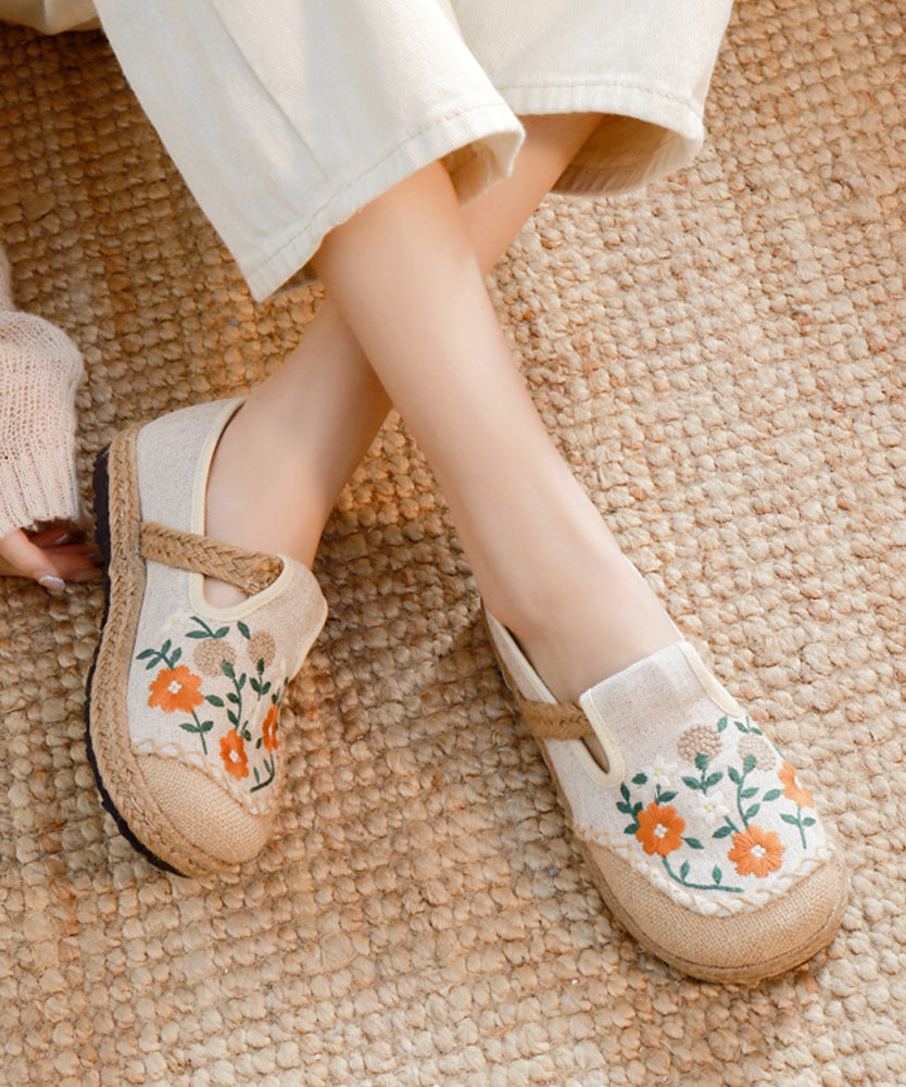 Graceful Orthopedic Shoes for Modern Look