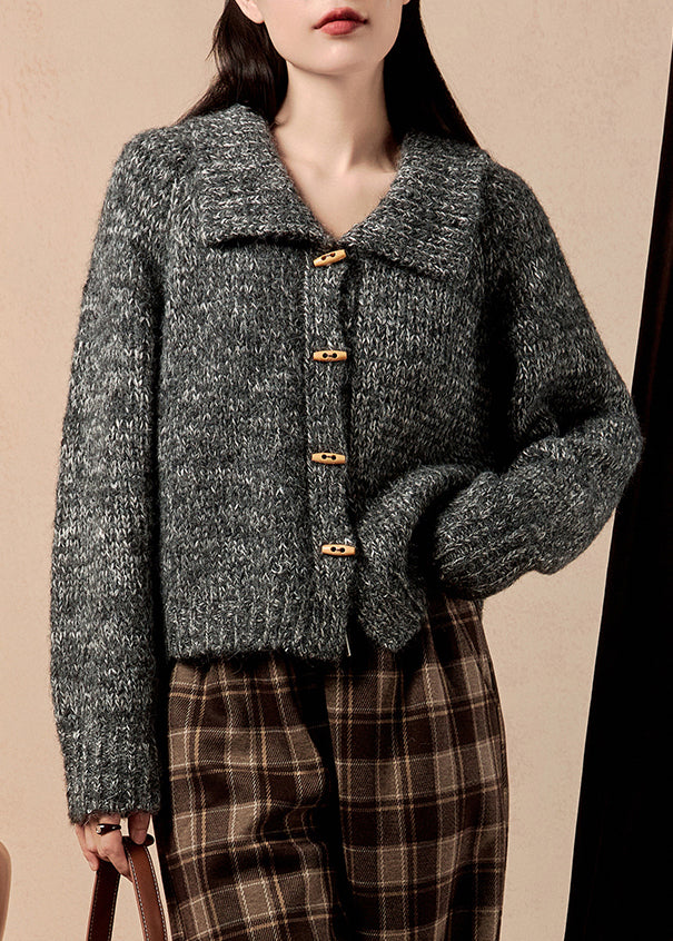 Sophisticated Coat with a Clean Classic Look