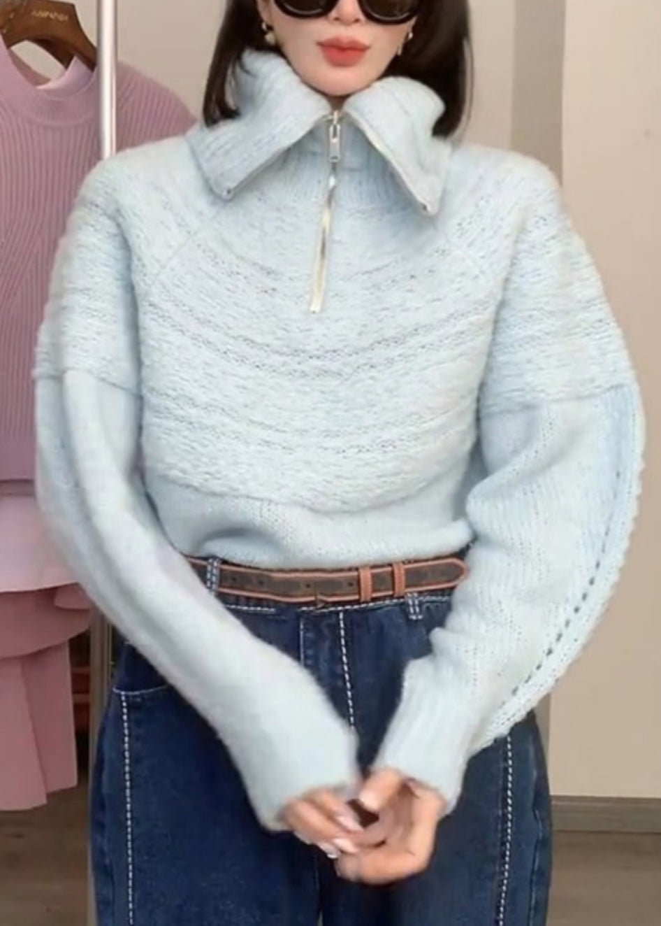 Well Tailored Sweater with a Graceful Silhouette