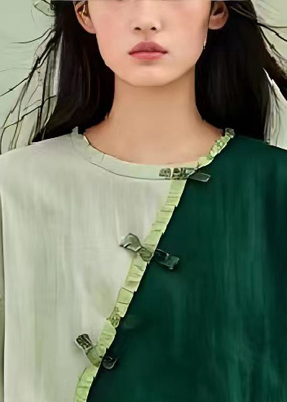 Effortlessly Elegant Blouse with a Timeless Design