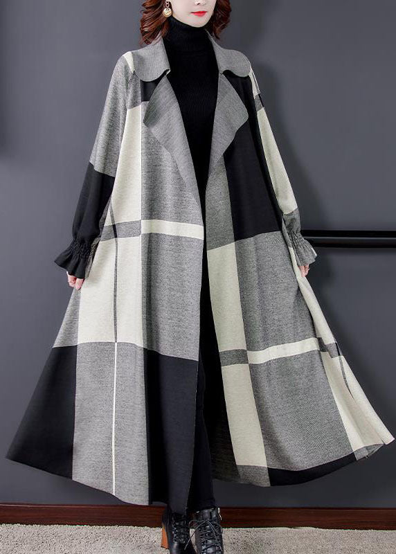 Sophisticated Coat with a Clean Classic Look