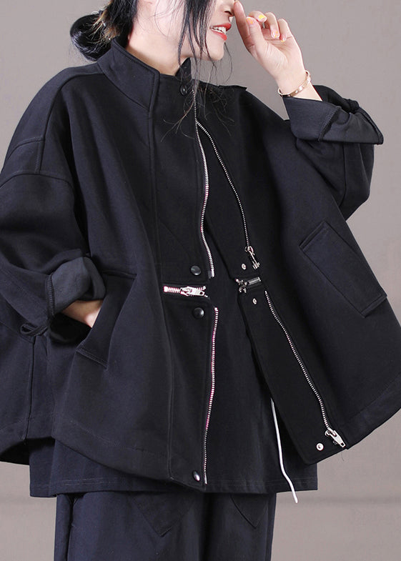 Well Tailored Coat with a Graceful Silhouette